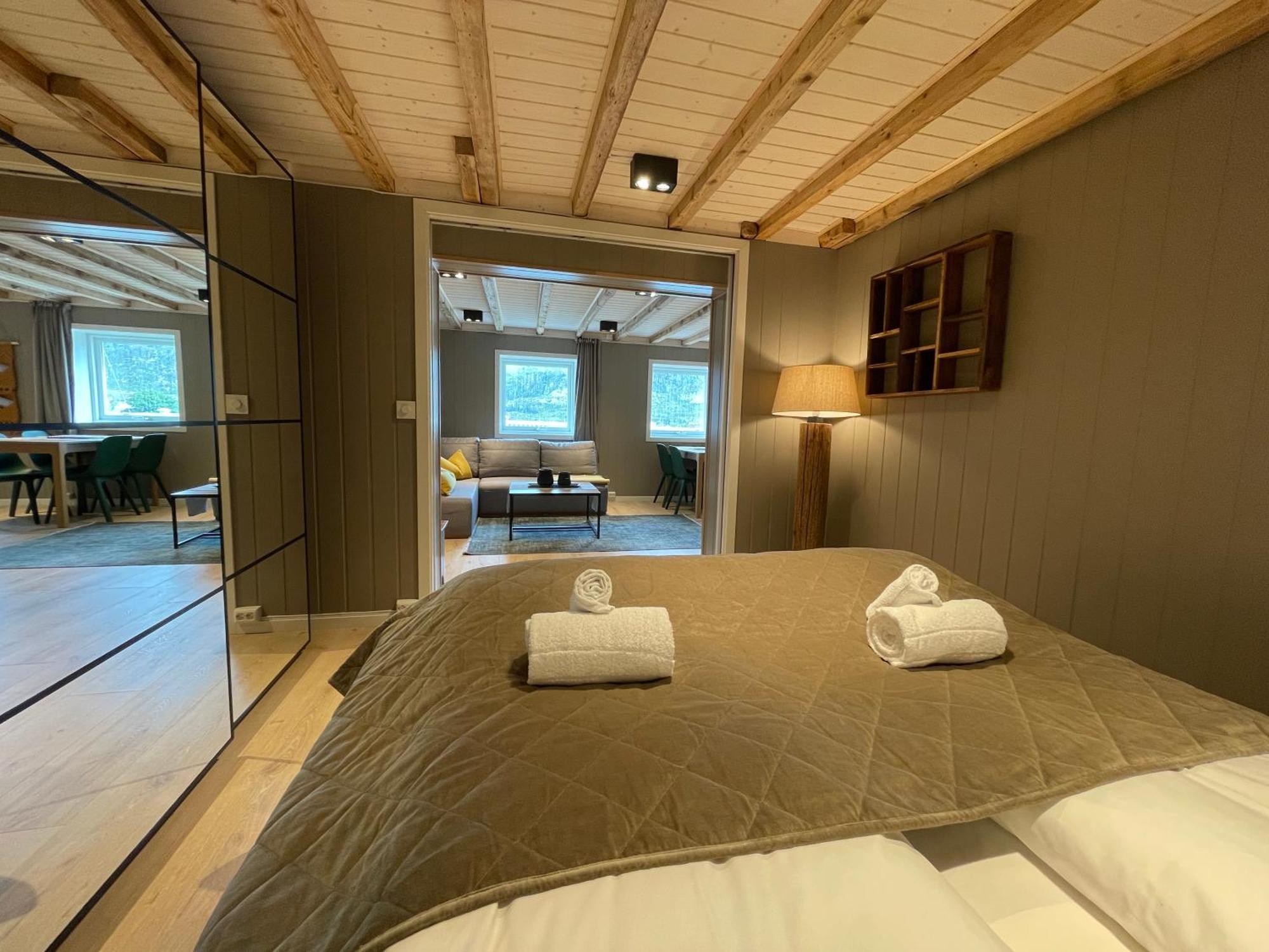 Lofoten Planet Studio Sorvagen Luaran gambar