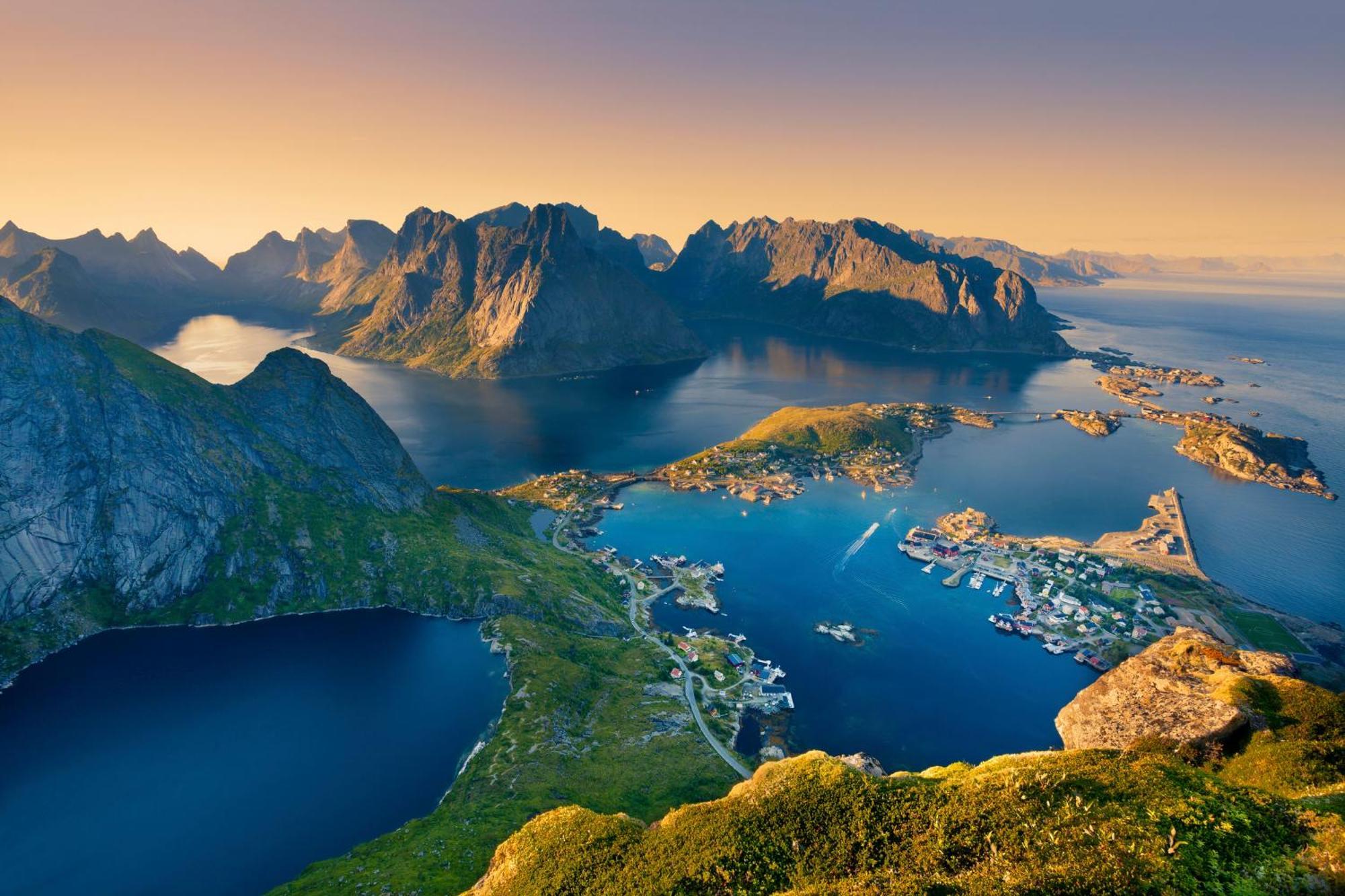 Lofoten Planet Studio Sorvagen Luaran gambar
