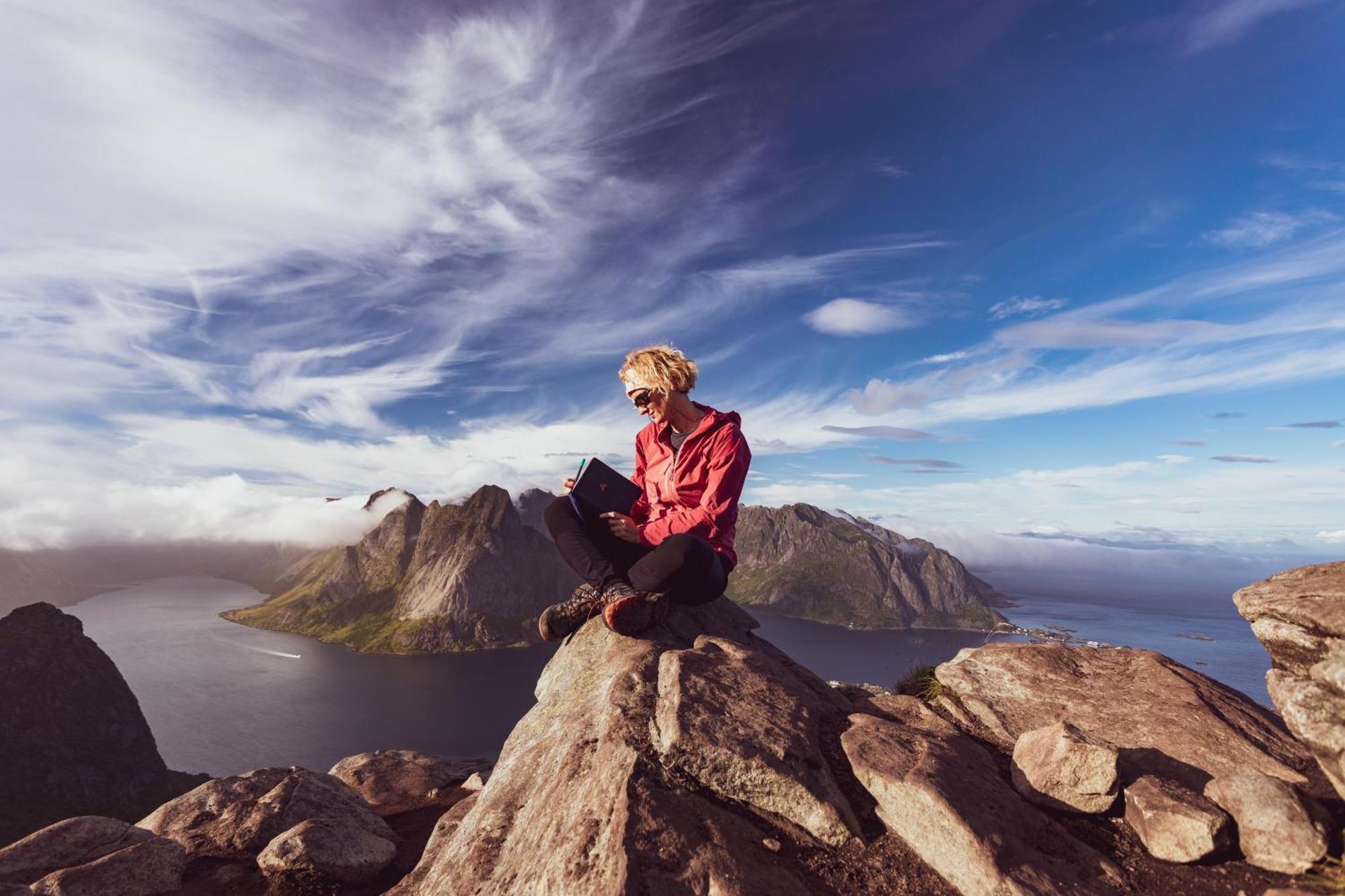 Lofoten Planet Studio Sorvagen Luaran gambar